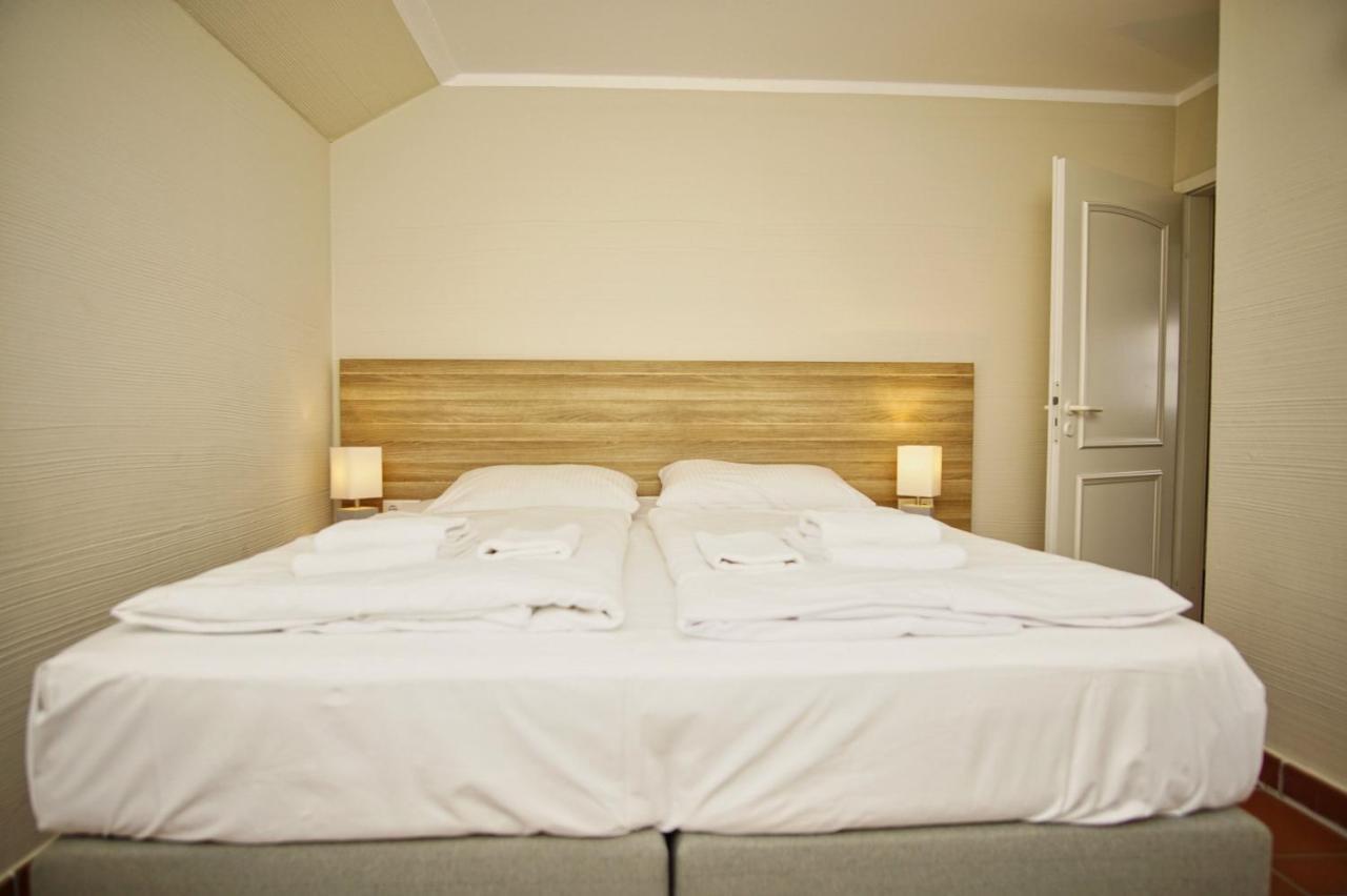 Strandnahe Ferienwohnung Mit Eigener Terrasse - Feriendorf Bakenberg Fewo D06 Dranske Bagian luar foto